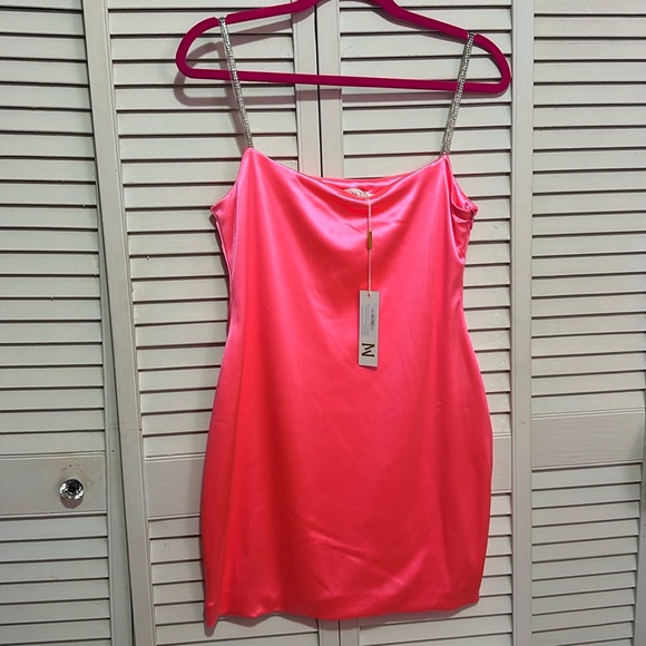 Pink bodycon dress - Picture 1 of 4